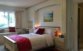 Halebarns Guesthouse Manchester Airport (Adults Only)