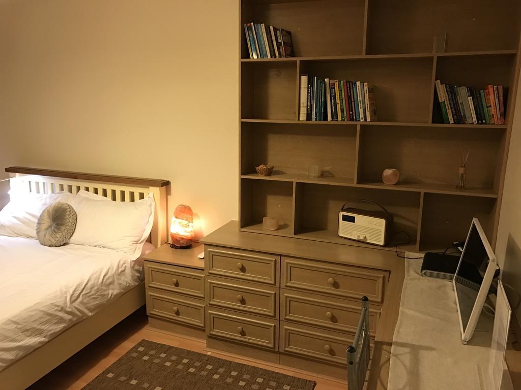 Halebarns Guesthouse Manchester Airport (Adults Only) Ringway Exterior photo